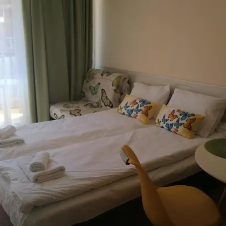 Sunny Maraq Apartament Apartman *
